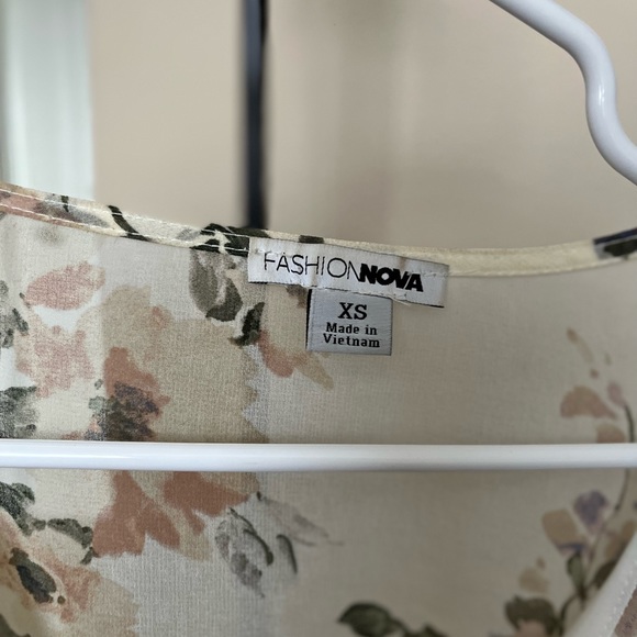 Clothes - Picture 3 of 3